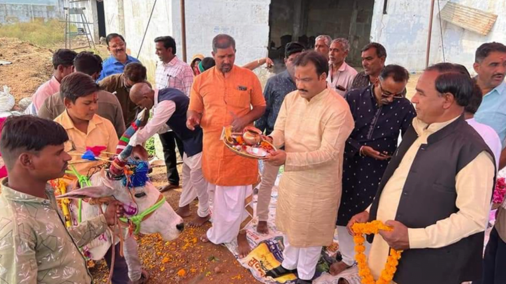 गोपाष्टमी पर जीरन मे हुआ भव्य आयोजन। गोपाष्टमी पर जीरन मे हुआ भव्य आयोजन।