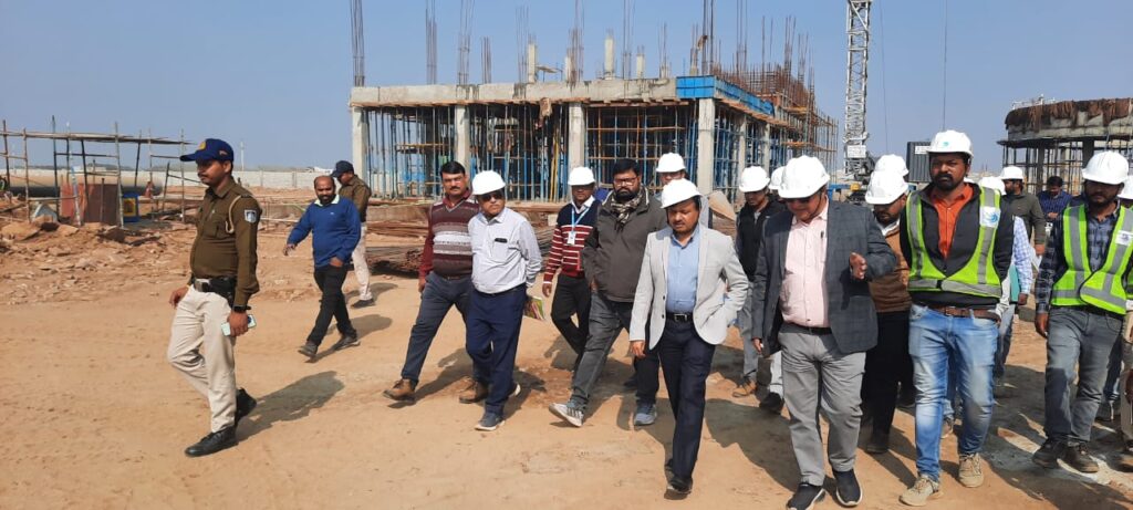 कलेक्टर ने गांधीसागर जल प्रदाय योजना के कार्यो की प्रगति का मौके पर लिया जायजा कलेक्टर ने गांधीसागर जल प्रदाय योजना के कार्यो की प्रगति का मौके पर लिया जायजा