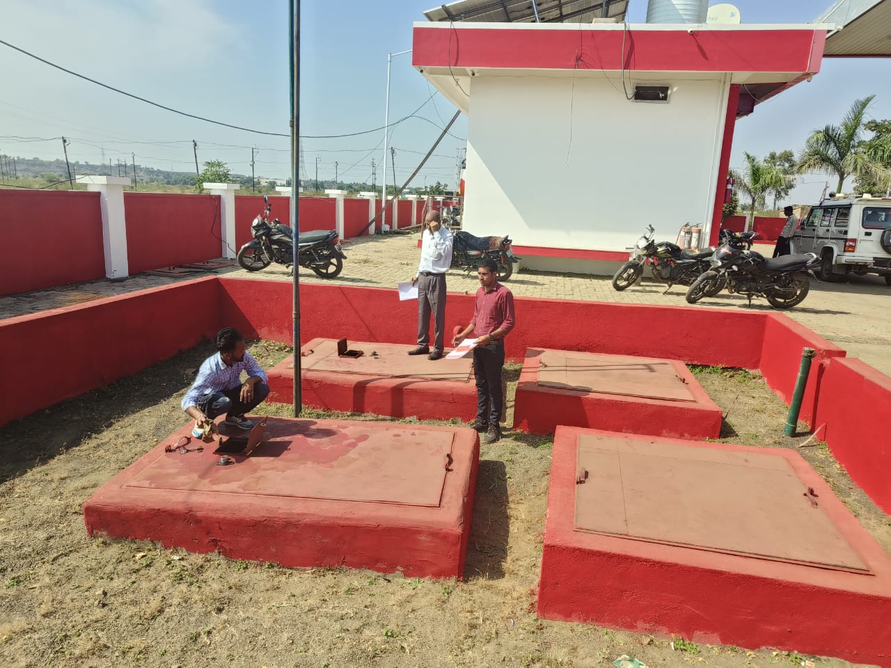 पर्ची से पेट्रोल, डीजल भरने के मामले में सुवासरा एवं सीतामऊ में एक-एक पेट्रोल पंप सील