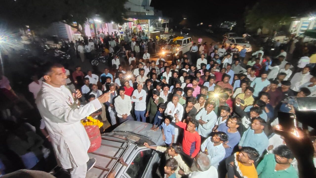 निर्दलीय उम्मीदवार जोकचंद बढ़ाई दोनों दलों की चिंता, देर रात तक उमड़ रहा जन सैलाब