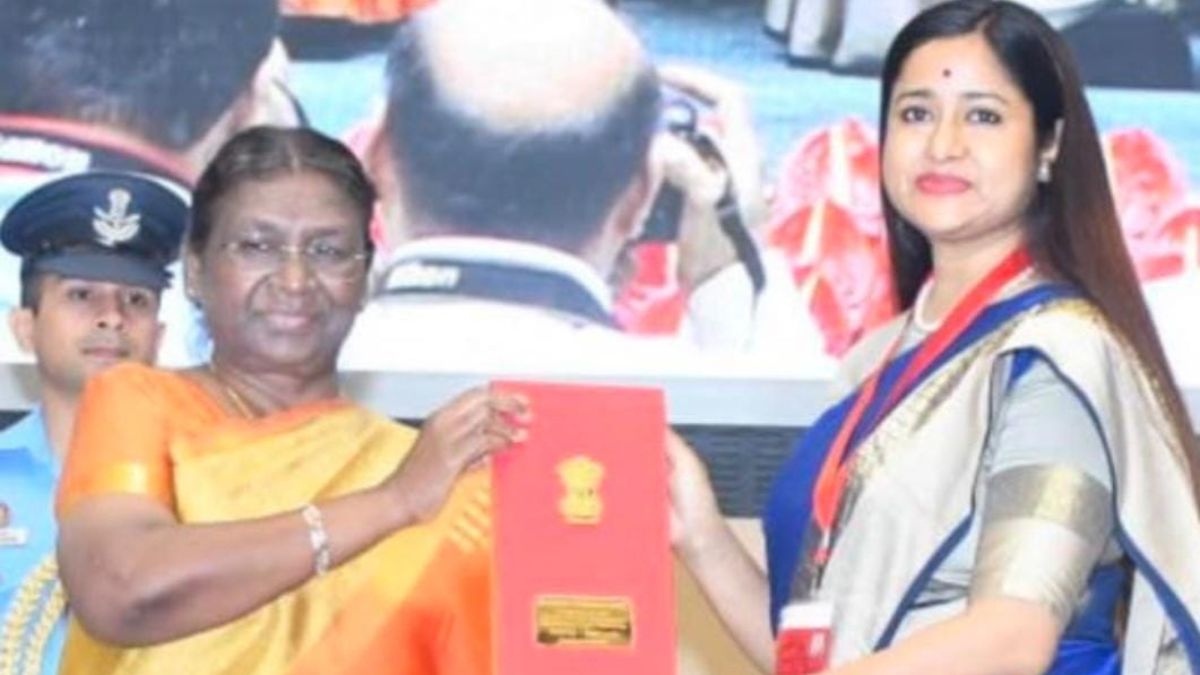नारी जब पंख फैला कर, उड़ान भरती तो अपने लिए खुशियां, खोज ही लेती, परफेक्ट नारी शक्ति