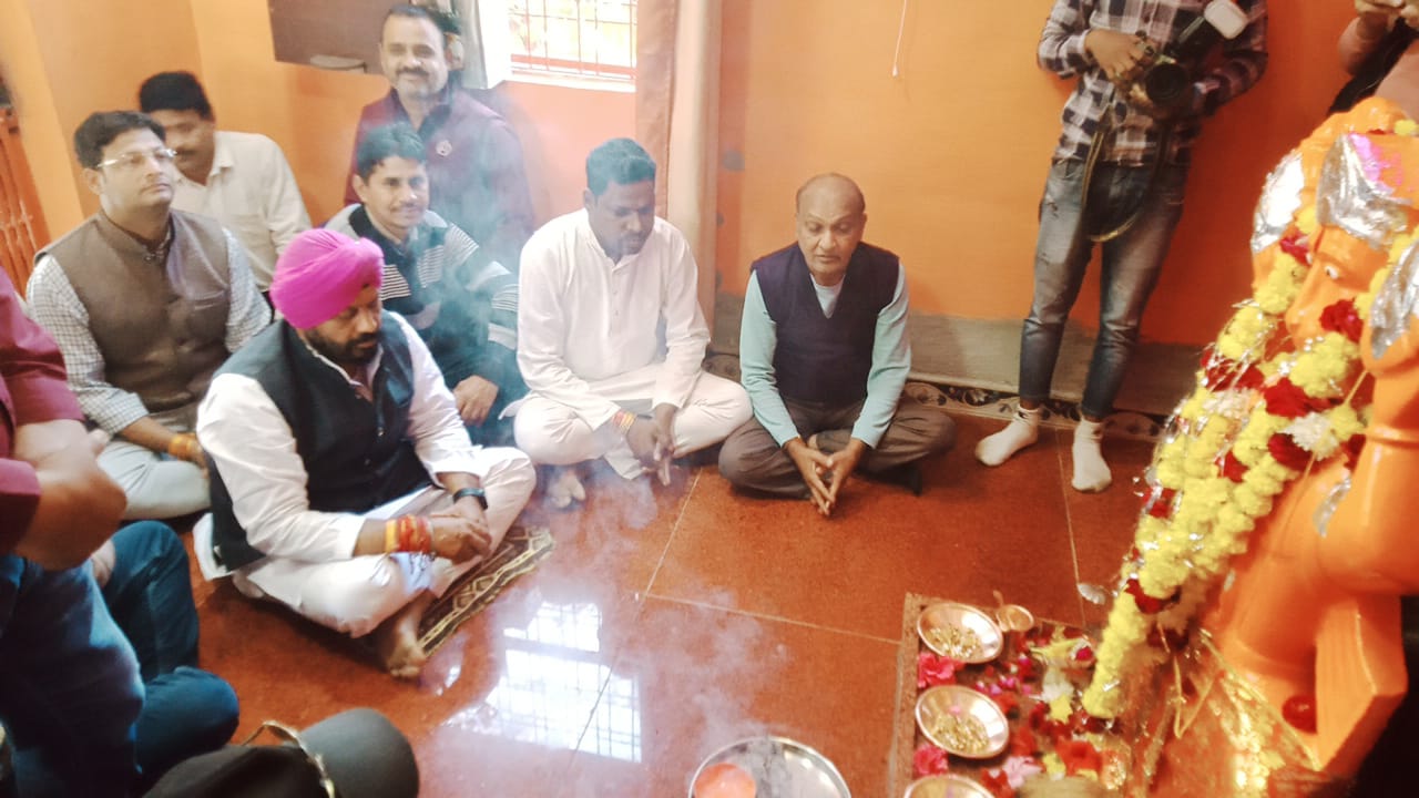 मंत्री डंग पहुंचे शामगढ़ वेडी के मार वाले बालाजी