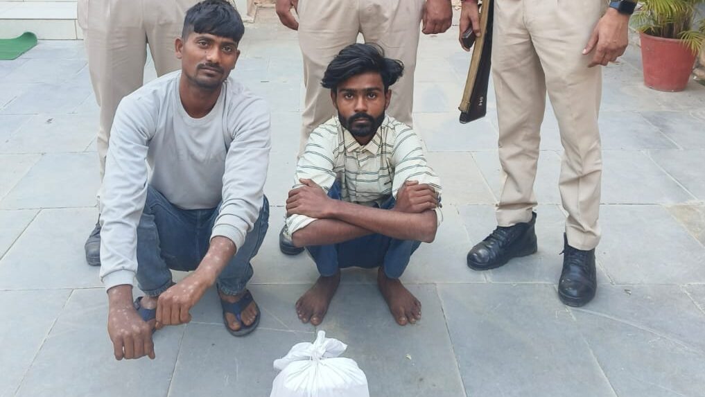 एक ट्रक चालक ने मोटरसाइकिल सवार को टक्कर मारी मौके पर मौत