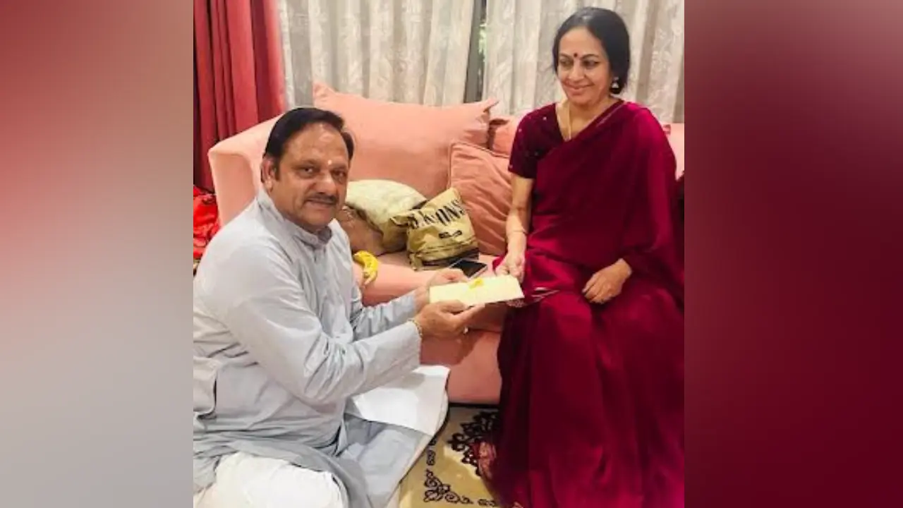 आर्ट ऑफ़ लिविंग मंदसौर के वरिष्ठ शिक्षक खुमान सिंह चुंडावत की एक और उपलब्धि, श्री चुंडावत अब पारलौकिक प्रक्रिया के शिक्षक भी होंगे।