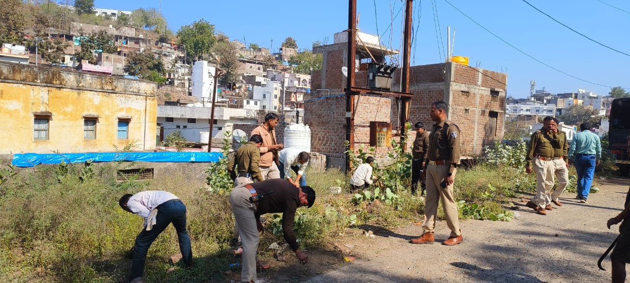 खंडवा जिले के थाना मांधाता में थाना प्रभारी बलजीत सिंह बिसेन के निर्देशन में चलाया गया सफाई अभियान