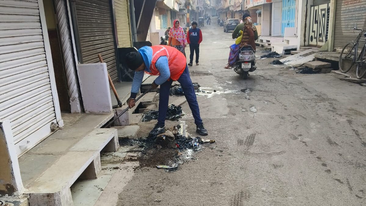नगर पालिका द्वारा समग्र स्वच्छता अभियान प्रारंभ