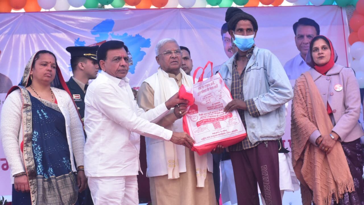 विकसित भारत संकल्प यात्रा के माध्यम से सरकार आपके आंगन तक आई है : महामहिम राज्यपाल श्री पटेल