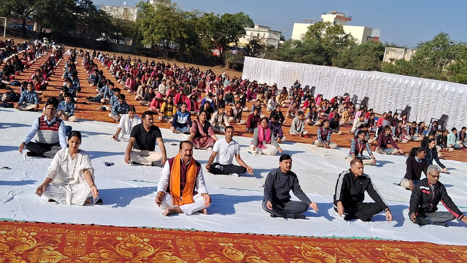 स्वामी विवेकानंद जयंती पर नीमच में सामूहिक सूर्य नमस्कार कार्यक्रम सम्‍पन्‍न