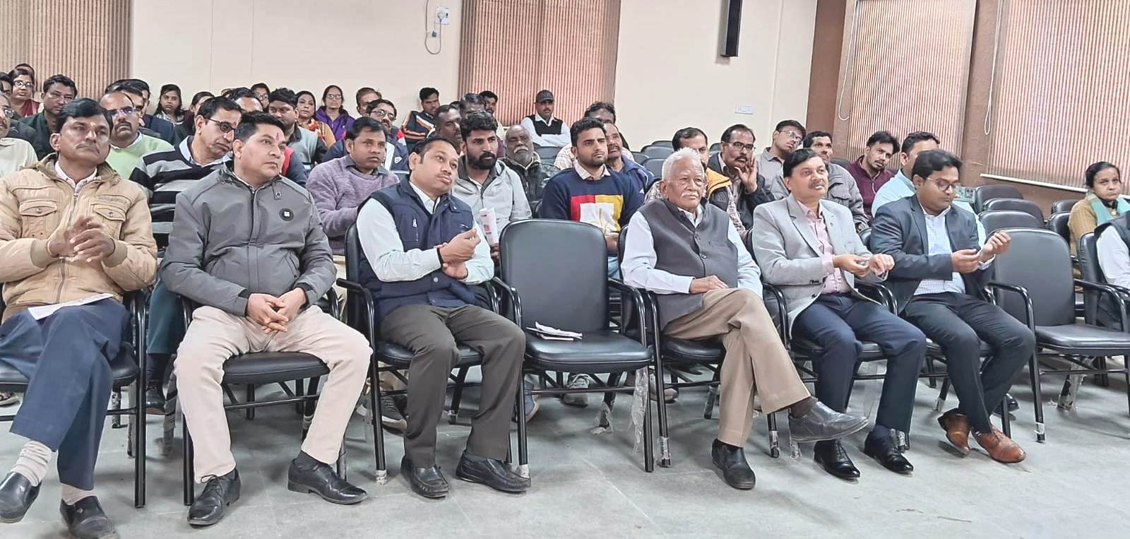 सभी को स्‍वास्‍थ्‍य के प्रति जागरूक रहना आवश्‍यक है-कलेक्‍टर श्री जैन