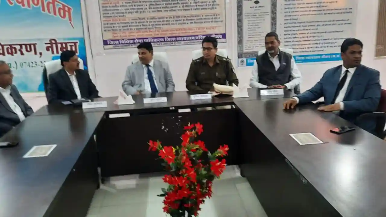 समाधान आपके द्वारा योजना के तहत नीमच में शिविर सम्पन्न,