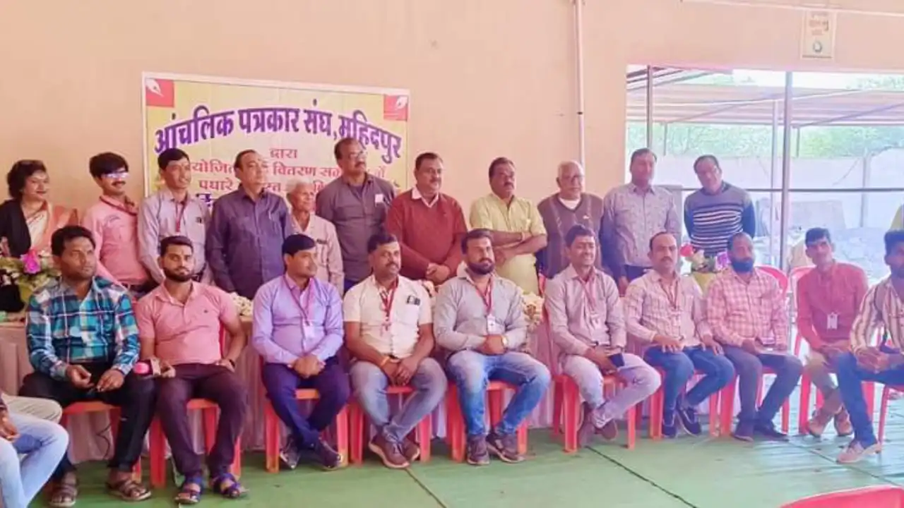 सुबह की शुरुआत अखबार पढ़ने से न हो तो दिन अधूरा लगता है-विधायक श्री दिनेश जैन