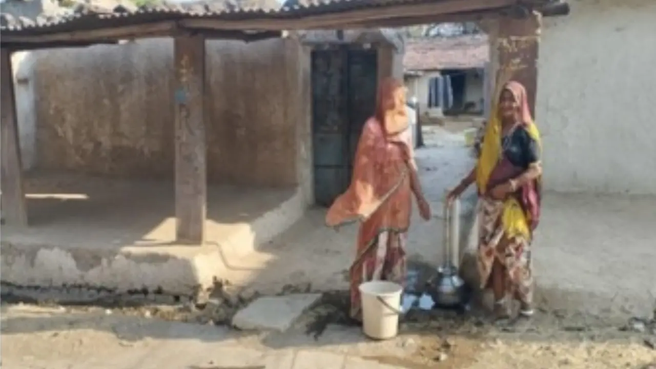 घर पर लगी टोंटी से मिल रहा पर्याप्त शुध्द जल