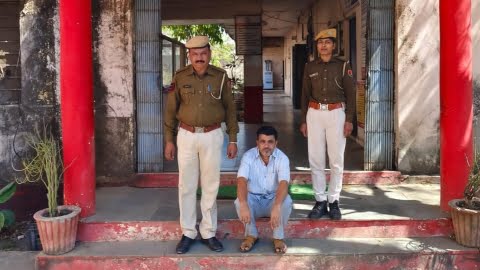 प्रतापगढ़ 501 किलो 500 ग्राम अवैध डोडाचुरा खरीदने वाले अभियुक्त को किया गिरफ्तार