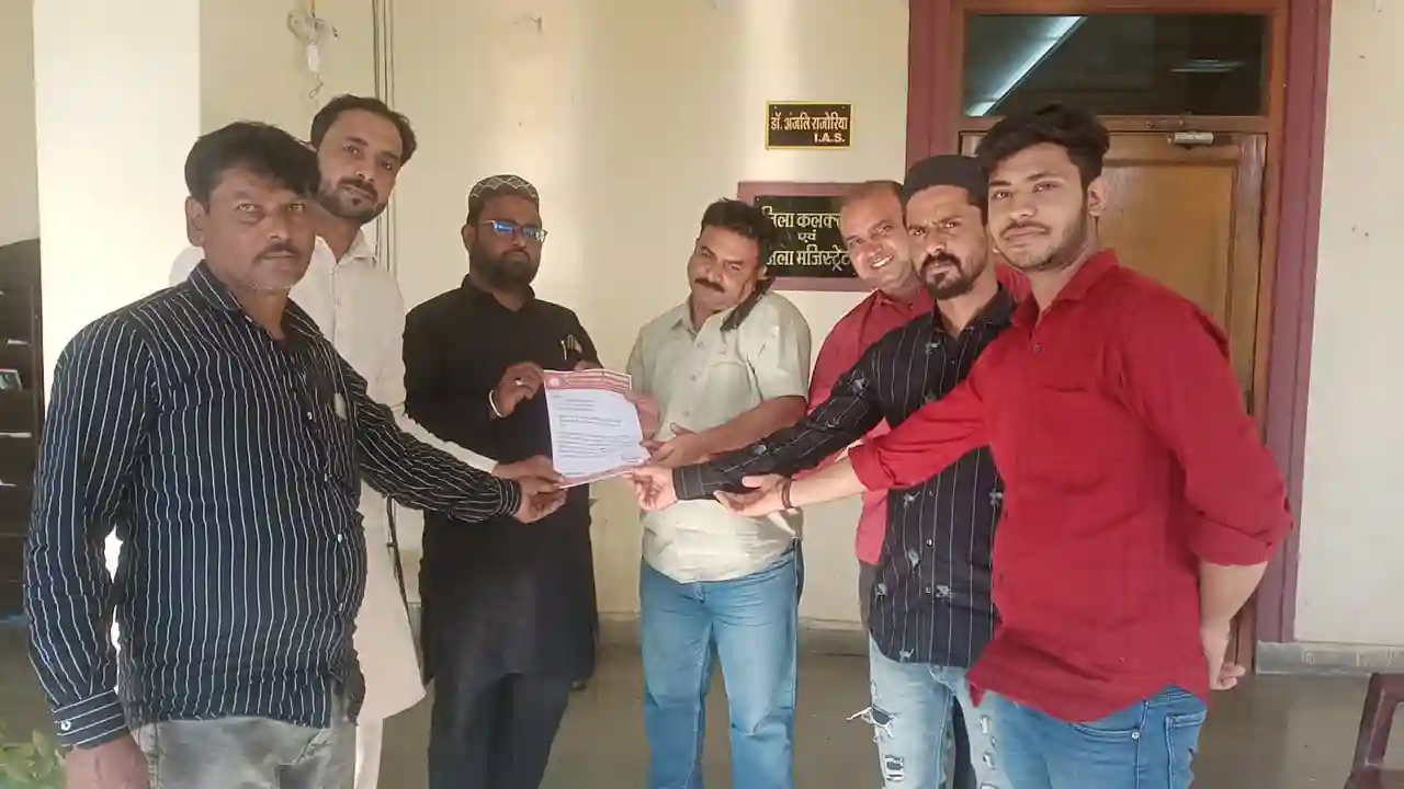 दिल्ली के इंद्रलोकपुरी में हुई घटना को लेकर सुफी खानकाह एसोसिएशन द्वारा प्रधानमंत्री नरेंद्र मोदी के नाम ज्ञापन सोपा