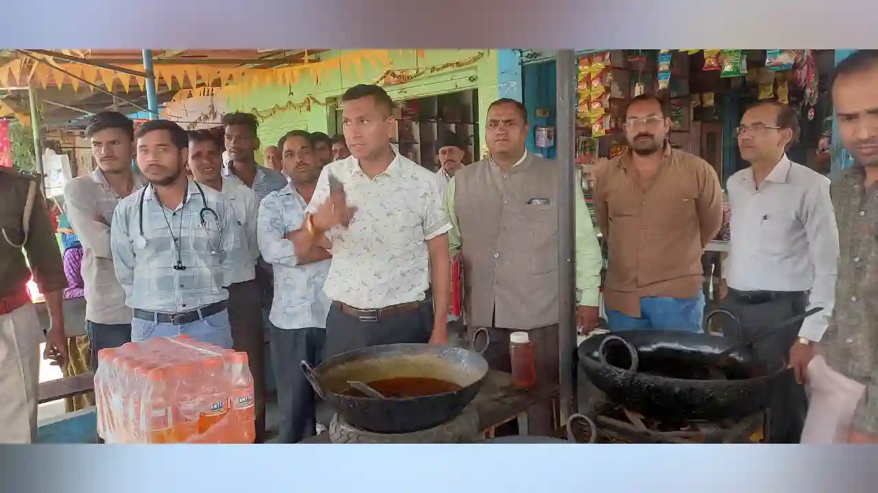 प्रतापगढ़ मौके पर की गई कार्यवाही तथा साफ सफाई हेतु दिए निर्देश संभागीय आयुक्त