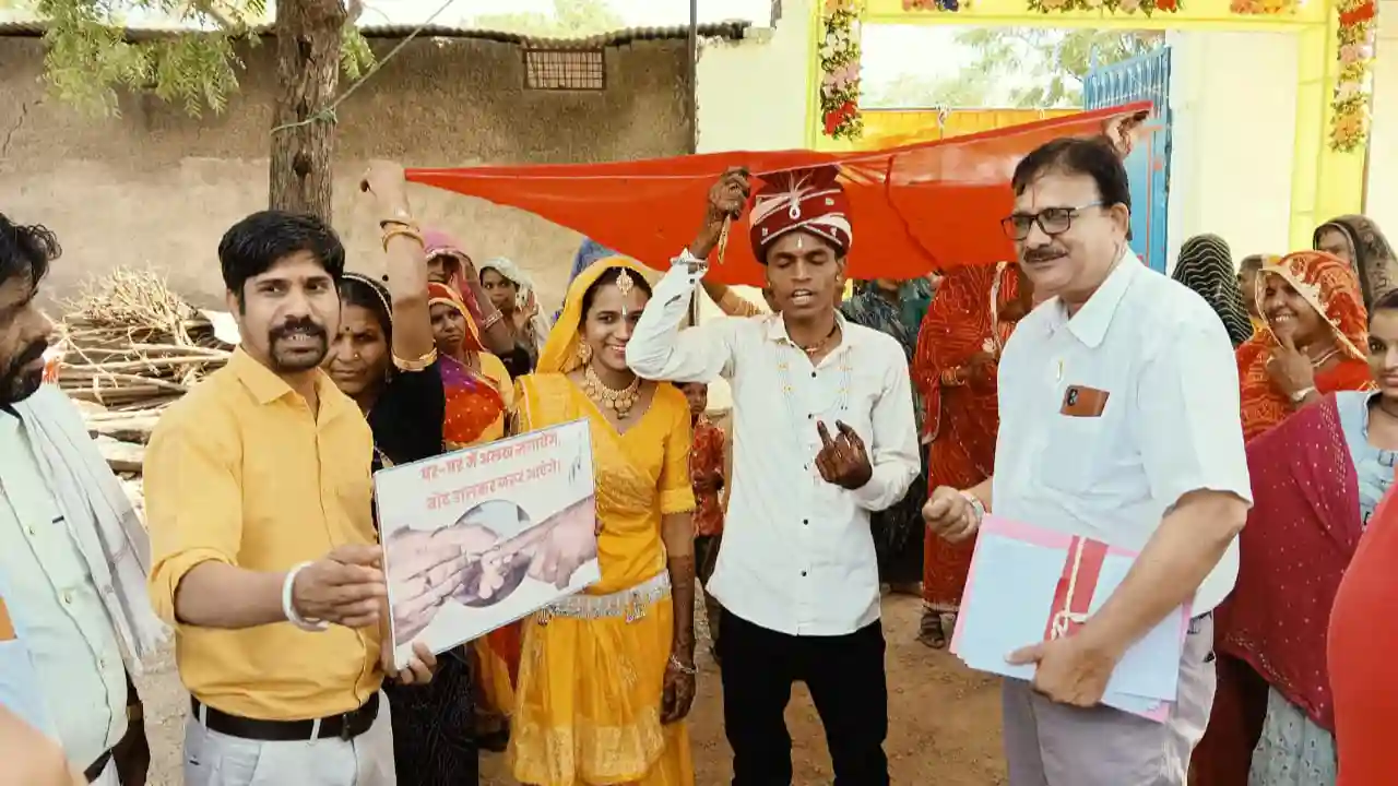 ग्राम सुण्‍डी में मतदाता जागरूकता रैली आयोजित