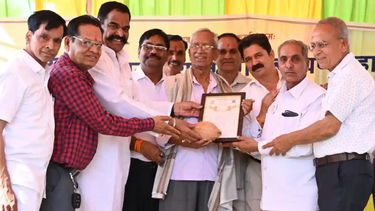जांगिड़ ब्राहम्ण महासभा का होली मिलन समारोह संपन्न