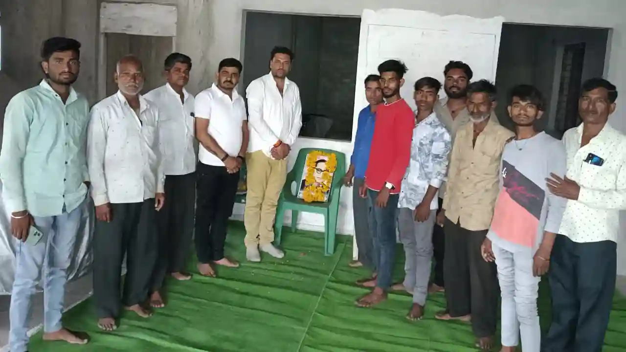 विधानसभा सम्मलेन को लेकर मल्हारगढ़ मंडल के ग्राम सौम्या नई आबादी में बैठक संपन्न हुई