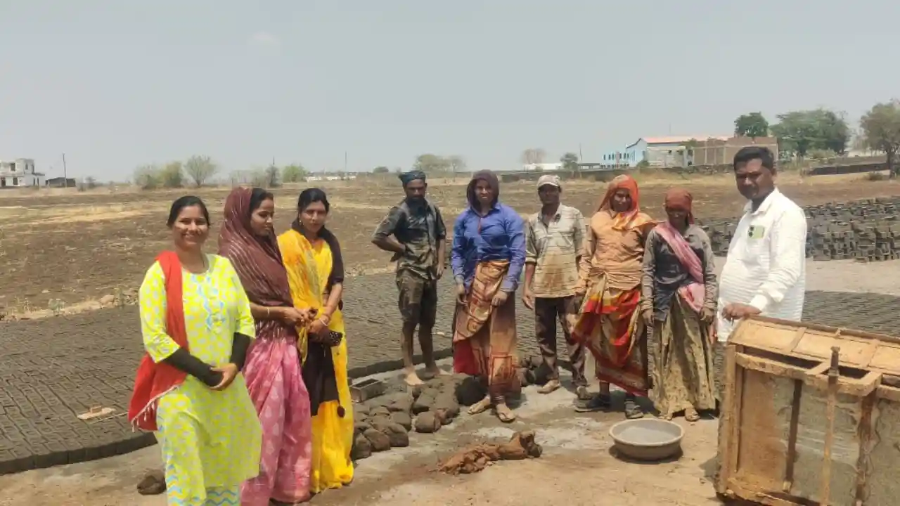 प्रतापगढ़ मतदाताओं को किया जागरूक