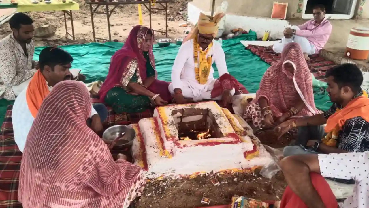 गौ चिकित्सालय उदघाटन व खाटूश्याम की प्रतिभा स्थापना का आयोजन