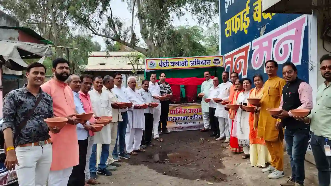 जिला चिकित्सालय के बाहर लगाई प्याऊ