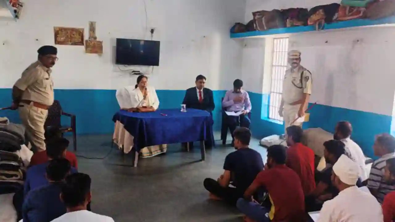 प्रधान जिला न्‍यायाधीन ने जिला जेल का किया निरीक्षण