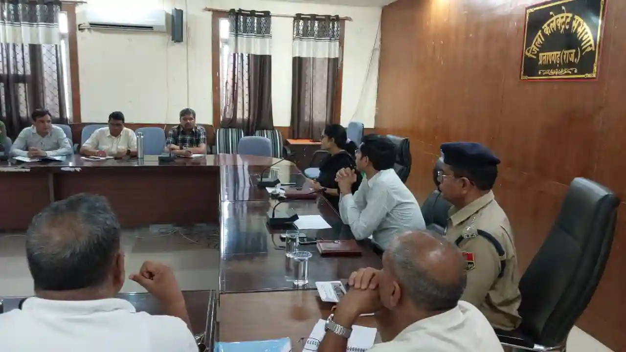 जिला कलक्टर डॉ. अंजली राजोरिया की अध्यक्षता में ग्राम पंचायत पाल में सीतामाता मेले के आयोजन के लिए सोमवार को मिनी सचिवालय परिसर में बैठक का आयोजन किया गया