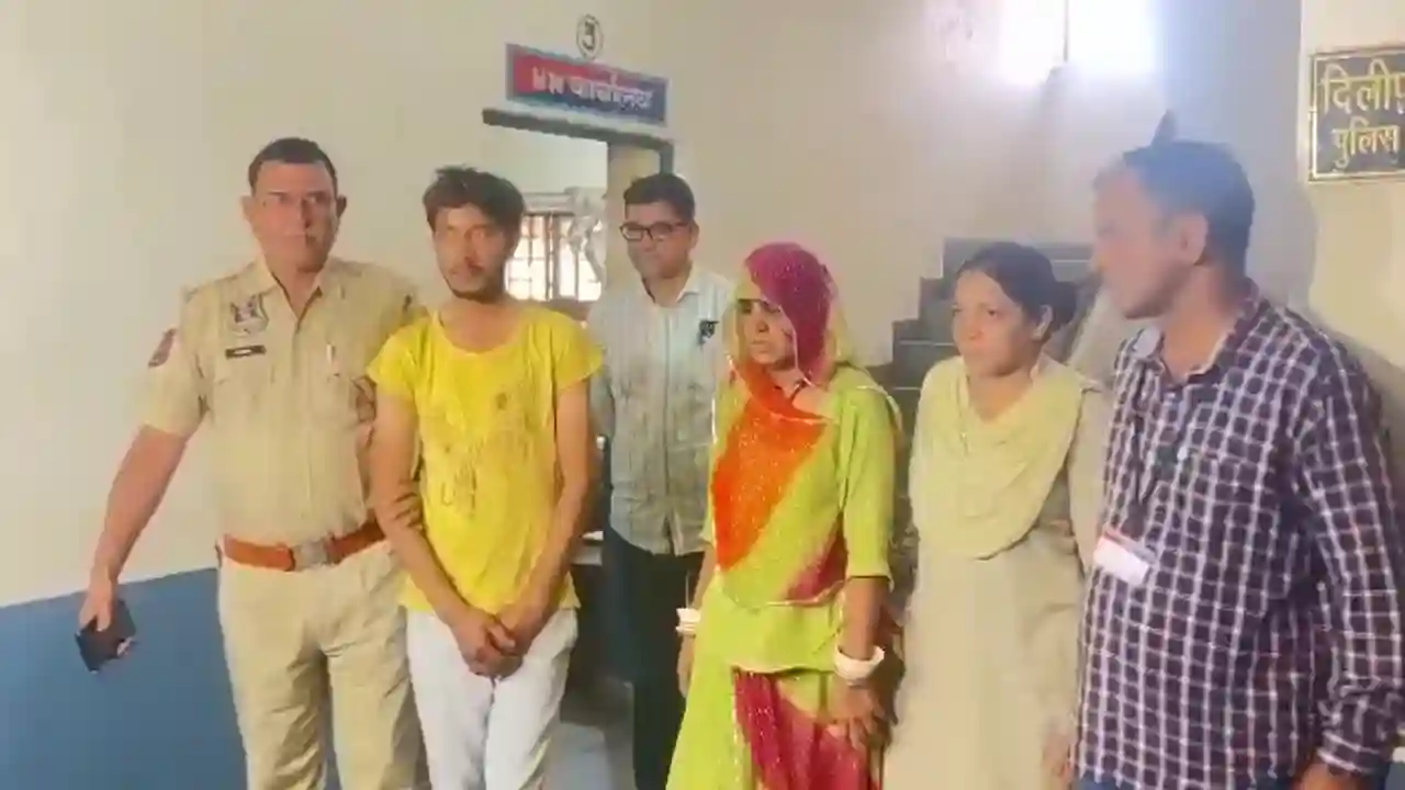जयपुर की हरमाड़ा थाना पुलिस ने 2 दिन पहले हुए ब्लाइंड मर्डर का खुलासा कर एक महिला सहित एक आरोपी को गिरफ्तार किया है