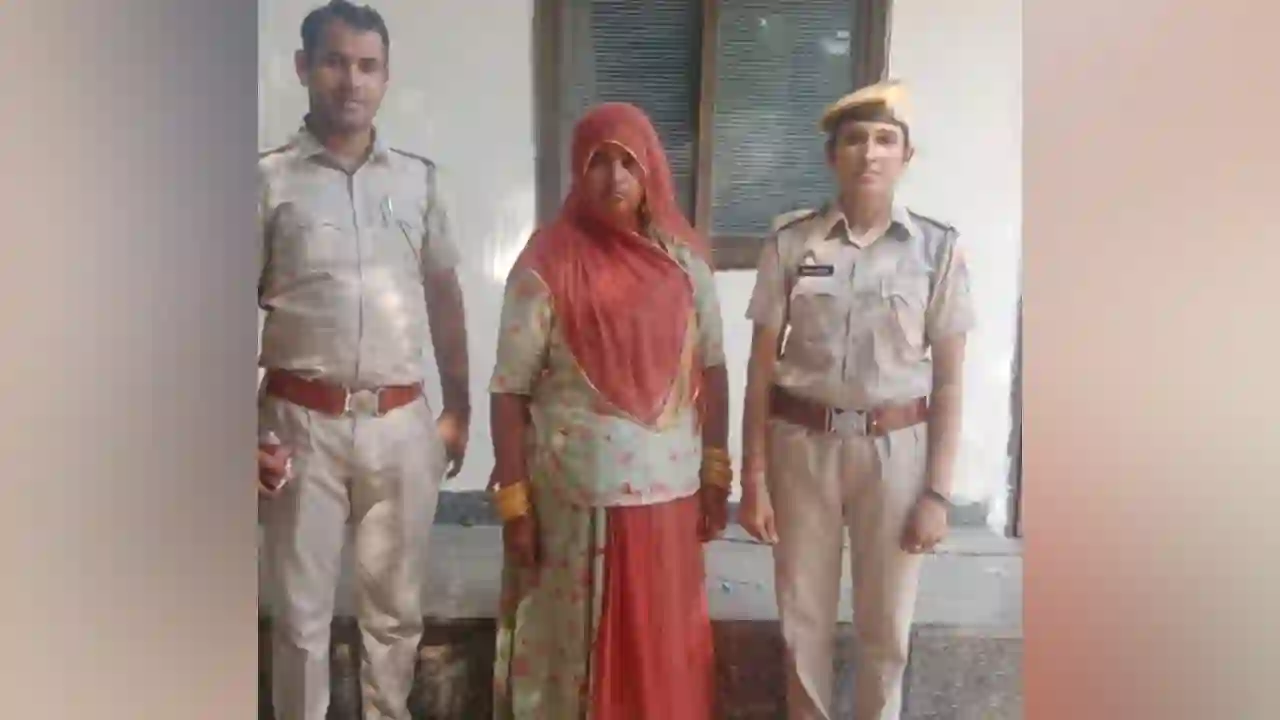 500 ग्राम अवैध अफीम की तस्करी करते एक महिला गिरफतार।