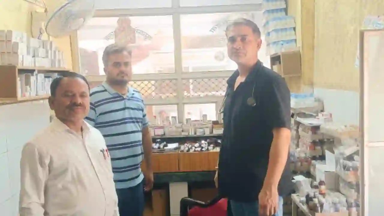 प्रतापगढ़ फील्ड में पहुंचे अधिकारी हीटवेव के मद्देनजर आवश्यक सुविधाओं की उपलब्धता को लेकर किया निरीक्षण