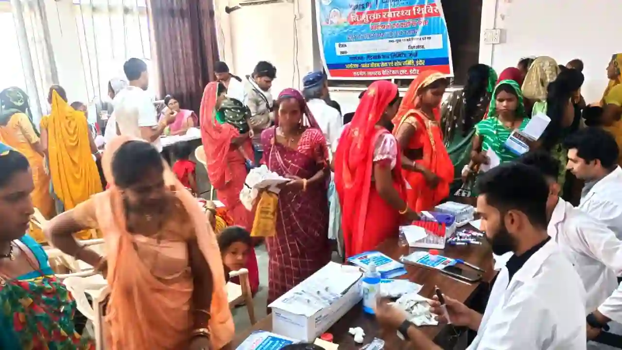 गर्भवती माताओं और बच्चों के लिए आयोजित हुआ निःशुल्क स्वास्थ्य शिविर