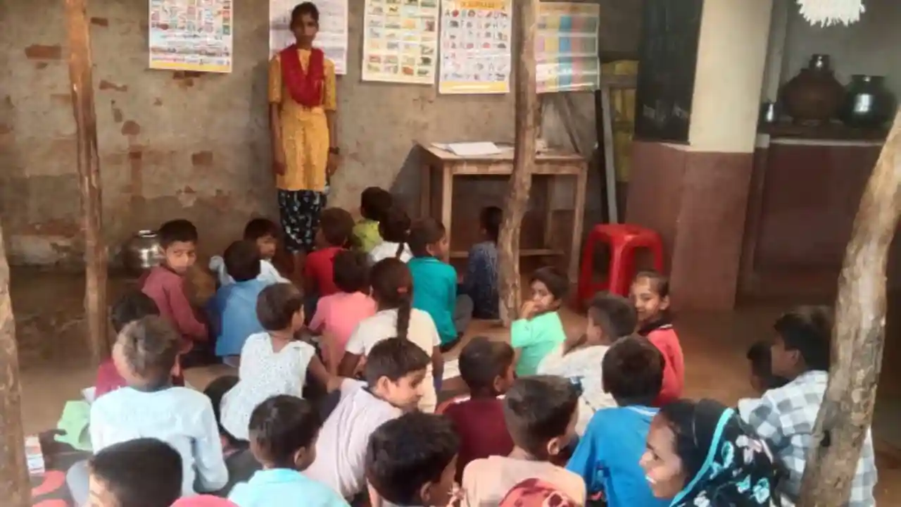 प्रतापगढ़ जिले में इन दिनो ग्रामीण इलाकों में कई जगह समर कैंप आयोजित किया जा रहे हैं