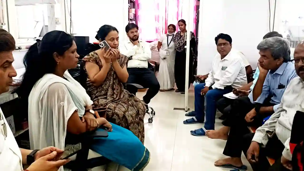 दिल्ली की संकल्प टीम ने किया जिला चिकित्सालय के एस.एन.सी.यू. यूनिट का निरीक्षण
