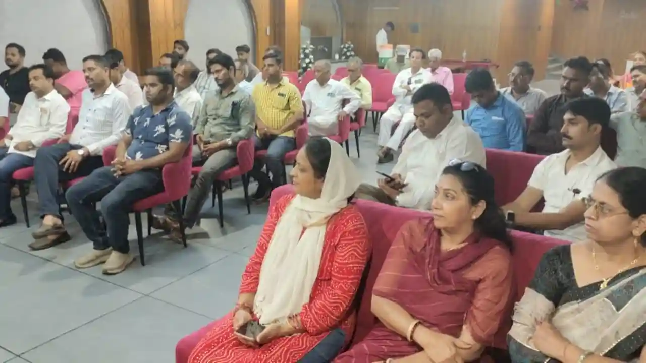 भारतीय जनता पार्टी ने डॉ. श्यामा प्रसाद मुखर्जी की पुण्यतिथि बलिदान दिवस के रूप में मनाई।