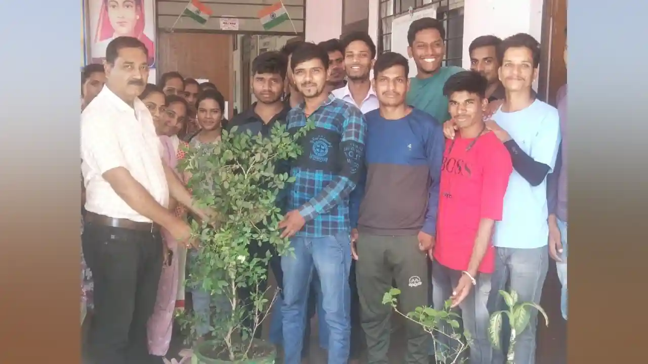 सार्वजनिक जिला पुस्तकालय में विश्व पर्यावरण दिवस मनाया
