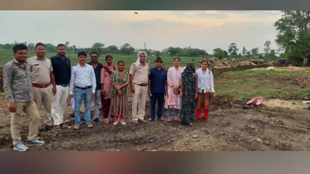 सामुदायिक भवन की भूमि को मिली अतिक्रमण से मुक्ति
