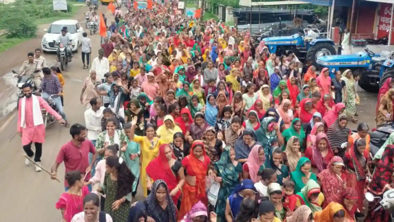 धार्मिक उत्सव समिति के तत्वावधान में निकली भव्य कावड़ यात्रा जगह-जगह हुआ स्वागत