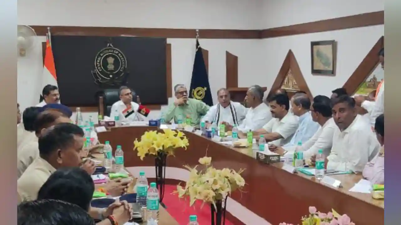 सलाहकार समिति की बैठक मे विधायक श्री जैन ने अफीम कास्तकारों की मांगों को रखा