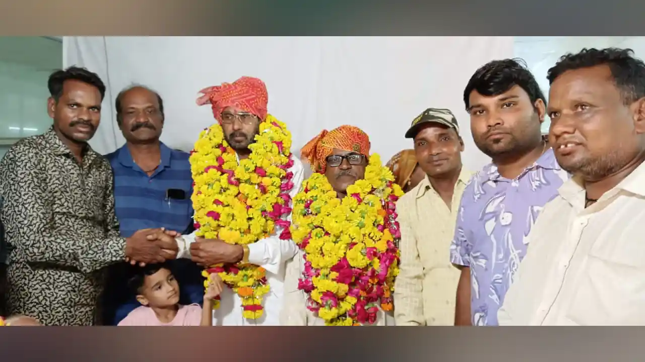 सफाई कर्मचारी दिवस पर रिटायर हुए कर्मचारियों का राज्य सफाई कर्मचारी मोर्चा ने किया स्वागत!