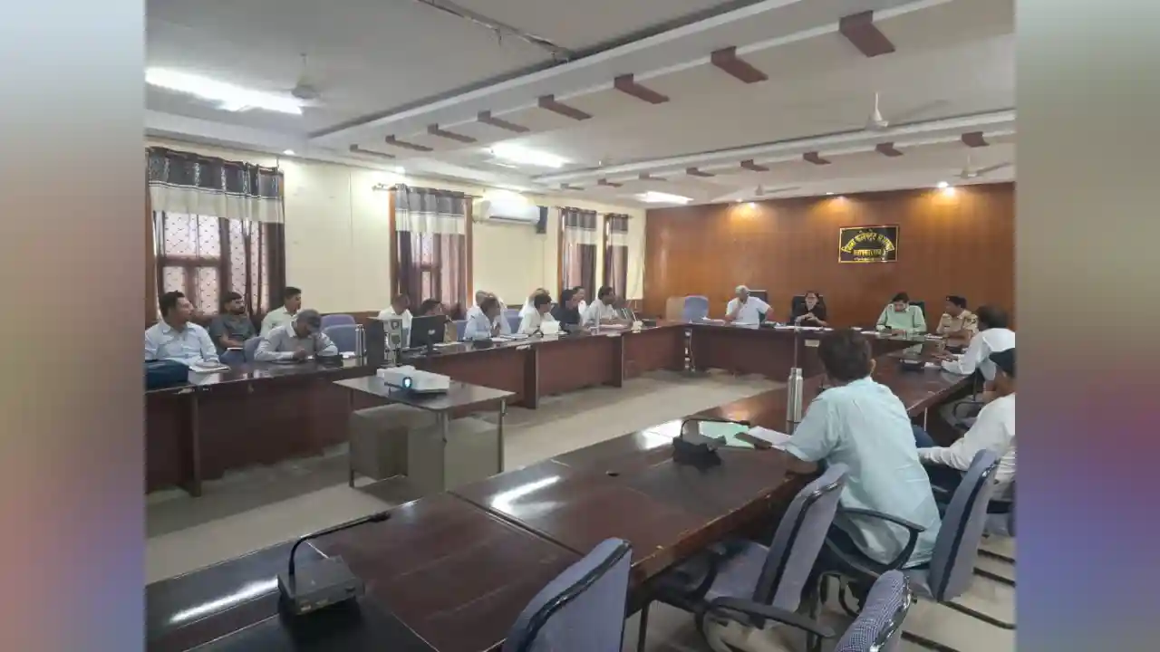 जिला सड़क सुरक्षा टास्क फोर्स समिति की बैठक आयोजित