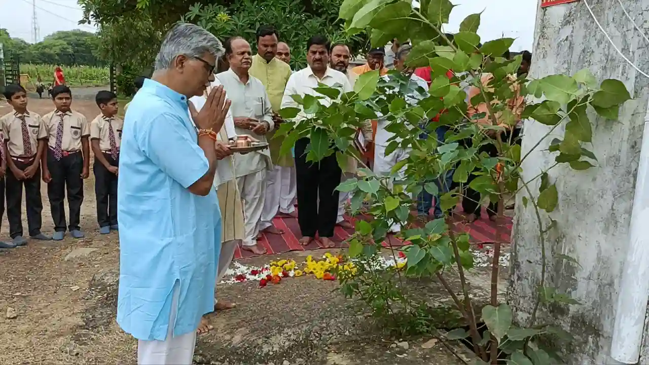 प्रकृति हमारी आत्मा है, प्रकृति के बिना समस्त मानव जीवन की कल्पना करना असंभव है - श्री नवाते जी, अमृत प्रकृति वंदन कार्यक्रम का हुआ सम्पन्न