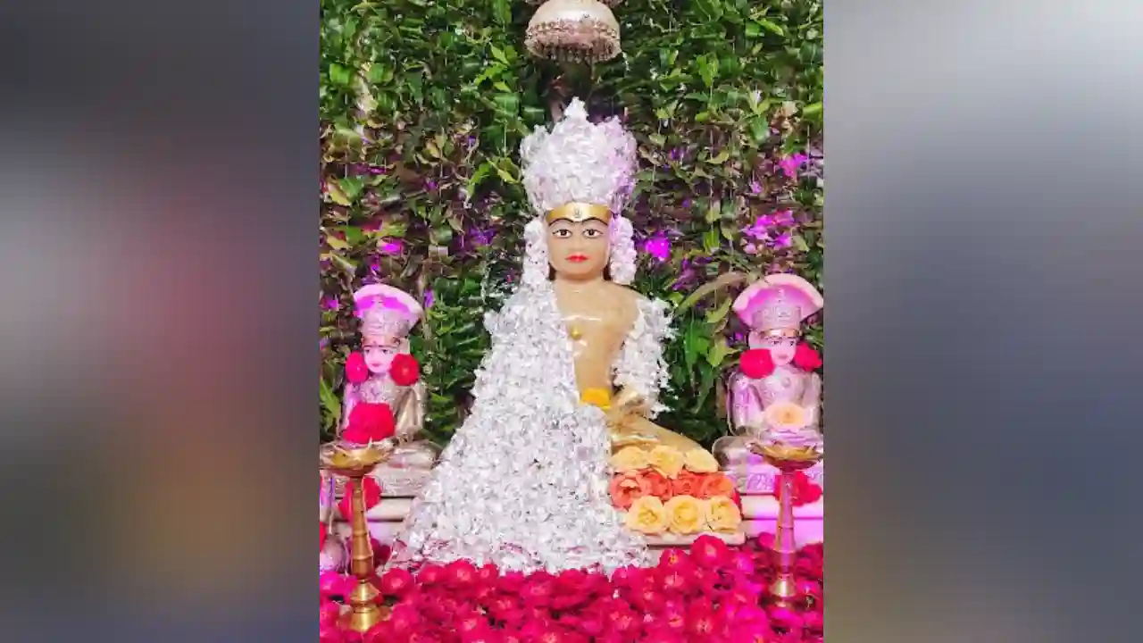 पर्यूषण महापर्व पर भगवान अजीतनाथ मंदिर में हुई भगवान की अंगरंचना