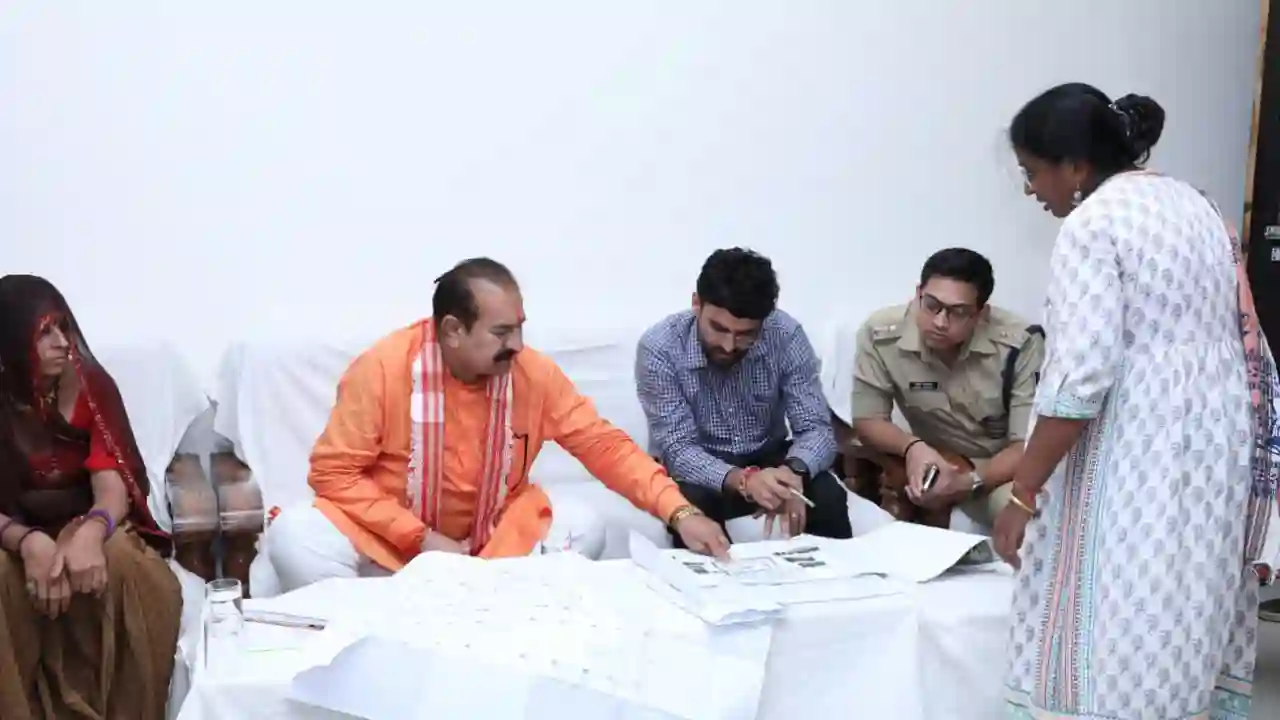विधायक कलेक्टर एवं एसपी ने भादवा माता में आगामी नवरात्रि मेला तैयारियो का जायजा लिया।