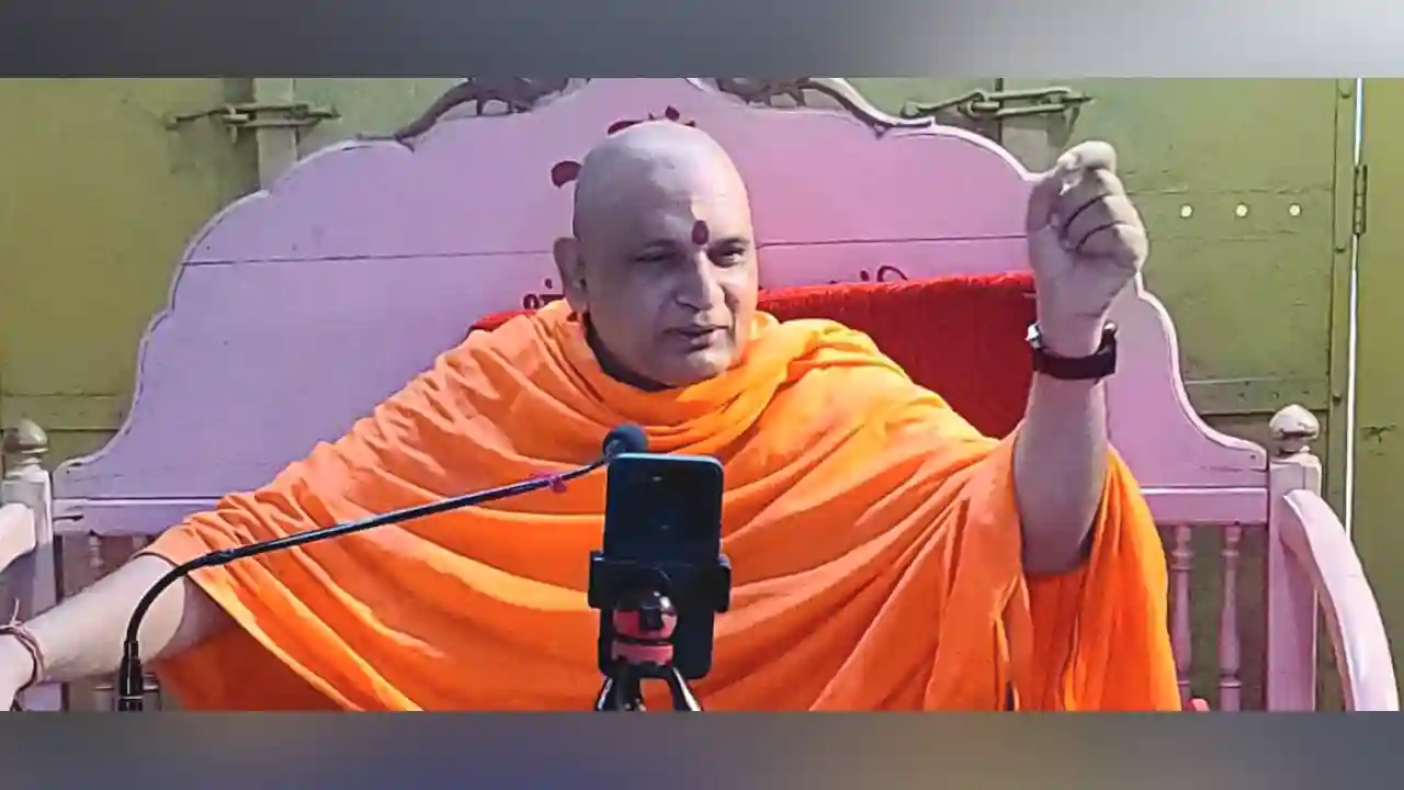 सच्चा भक्त सदैव भगवान में आस्था रखता है  - स्वामी आनन्दस्वरूपानंदजी सरस्वती