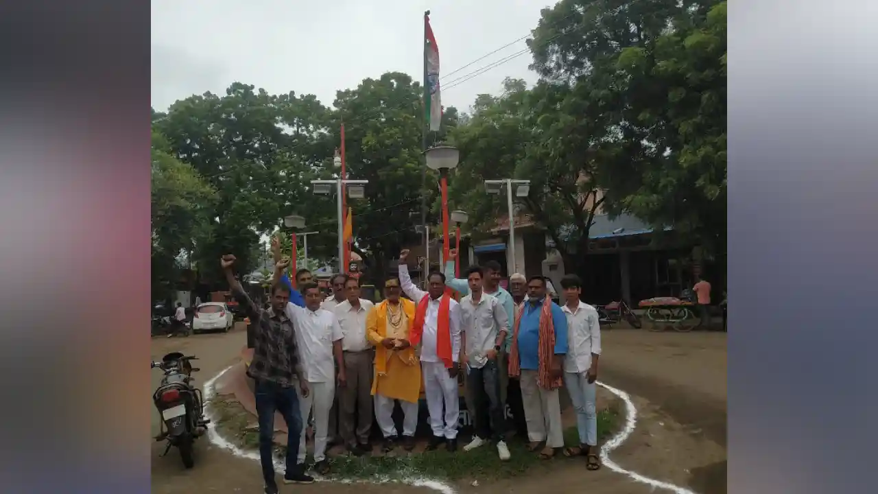 शिवसेना ने 78 वां स्वतंत्रता दिवस मनाया शिवसेना ने 78 वां स्वतंत्रता दिवस मनाया