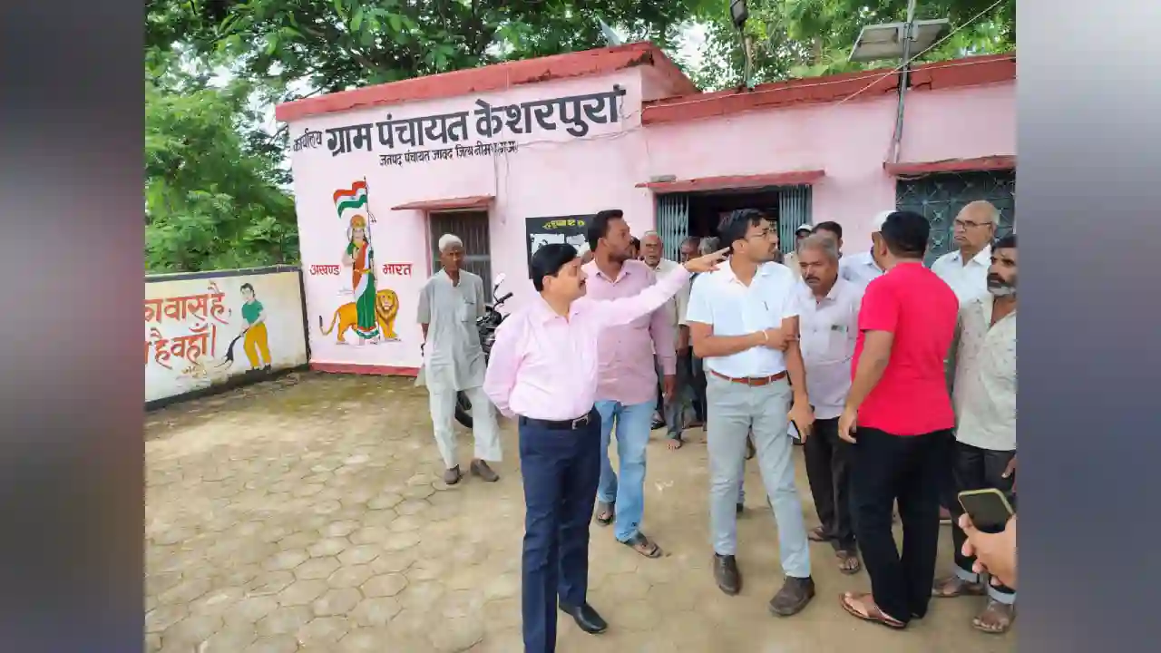 सभी पटवारी ईकेवायसी एवं नक्‍क्षा तरमीम का कार्य तेजी से पूरा करवाएं- श्री जैन 