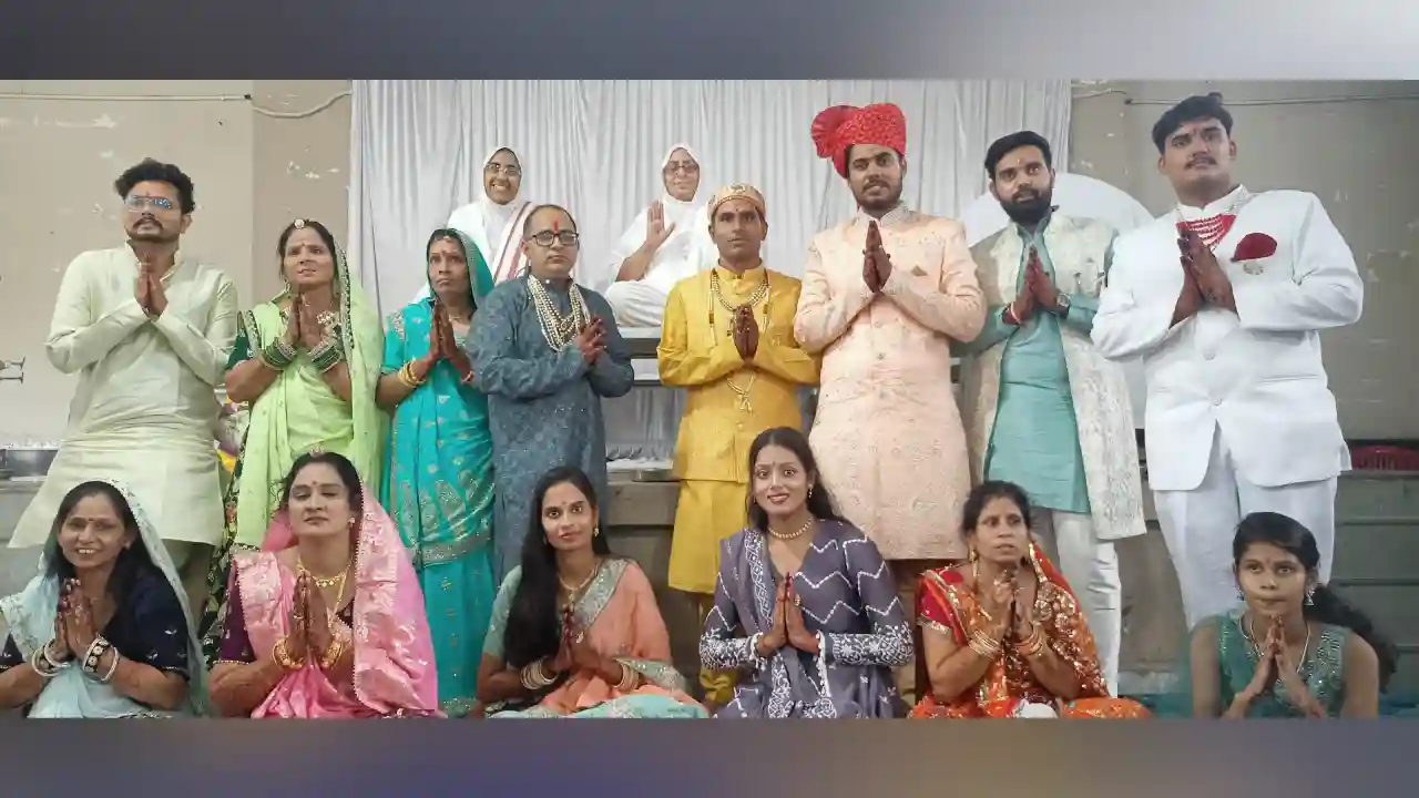 अट्ठाइ तप के इक्कीस तपस्वियों का निकला भव्य वरघोडा