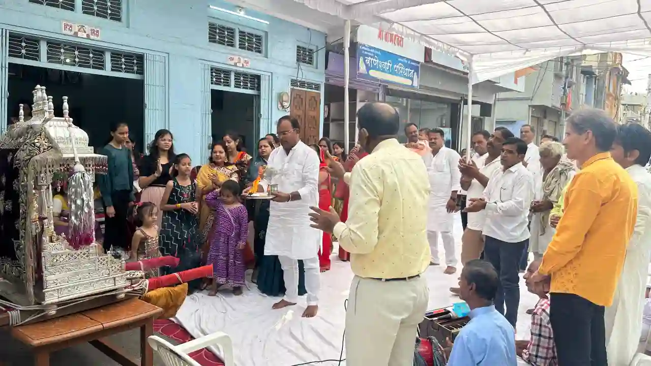 भगवान पार्श्वनाथ निकले नगर भ्रमण पर,क्षमावाणी के साथ पर्युषण पर्व का हुआ समापन।