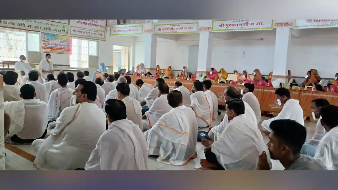 सिंगोली श्री मे वर्धमान स्थानकवासी श्रावक संघ के श्रावक श्राविकाओ द्वारा हर्षोल्लास के साथ पर्युषण महापर्व मनाए जा रहे