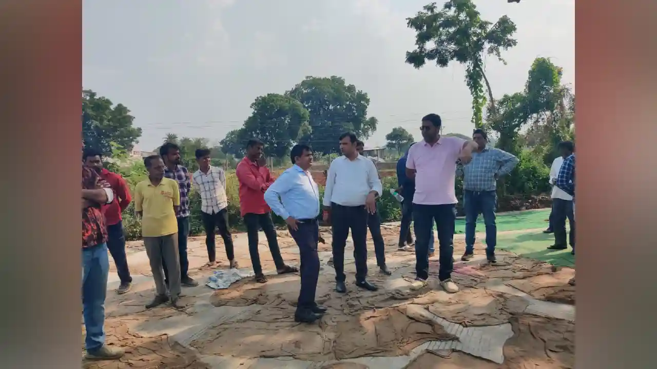 जिला परियोजना अधिकारी चन्द्रप्रकाश धारवे ने सरवानिया पहुंच कर शासन की योजनाओं की समीक्षा की।